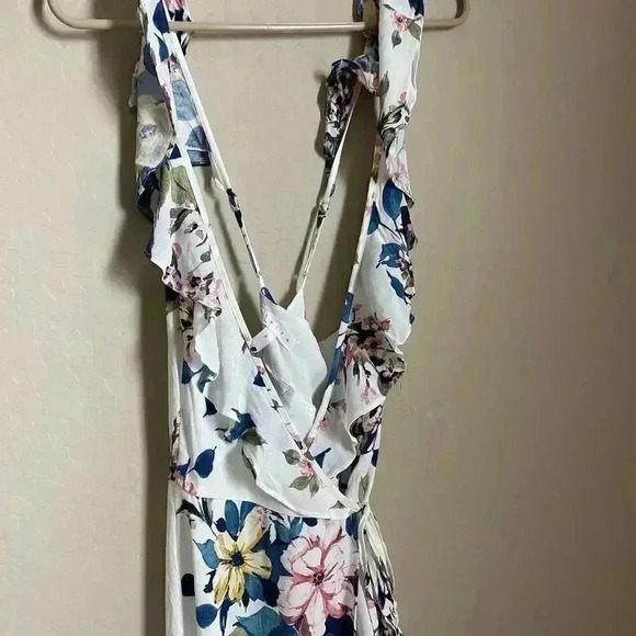 Leith Floral Print Wrap Dress Size Medium - Picture 7 of 13